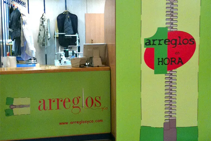 ARREGLOS & CO